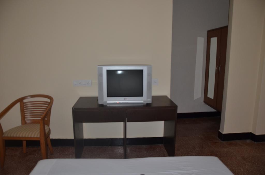Hotel Ferreira Resort Lonavala Szoba fotó
