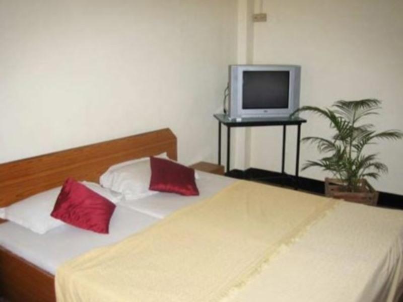 Hotel Ferreira Resort Lonavala Kültér fotó