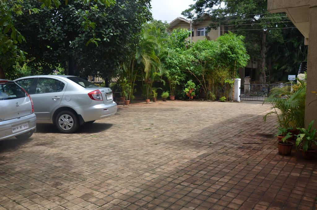 Hotel Ferreira Resort Lonavala Kültér fotó