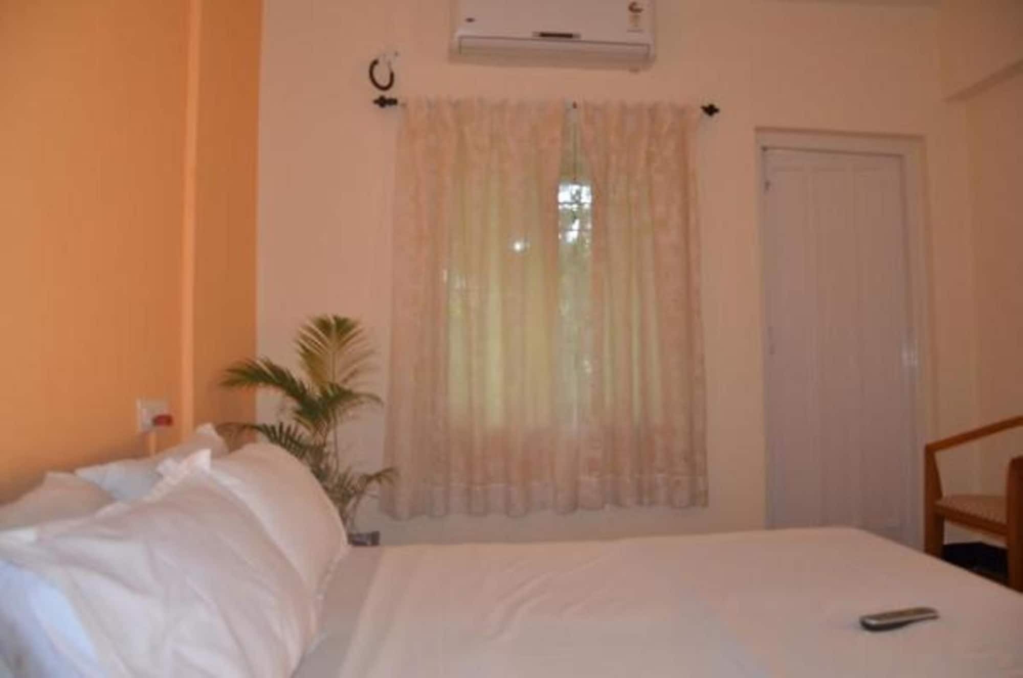 Hotel Ferreira Resort Lonavala Kültér fotó